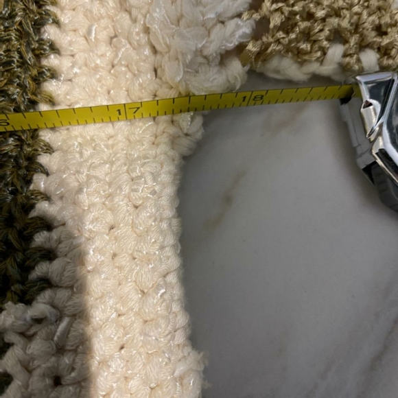 Sweater - Picture 6 of 7